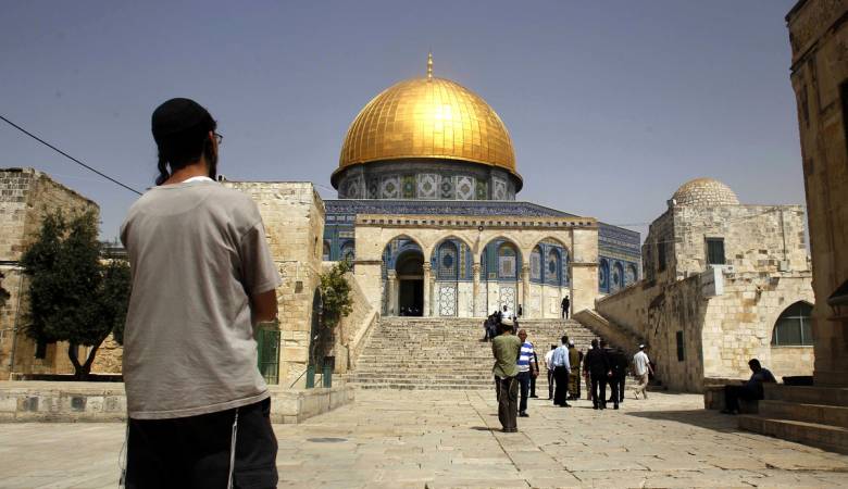 رئيس الوزراء الفلسطيني: ما يجري في المسجد الأقصى انتهاك خطير لحرمته ويستدعي تدخلا