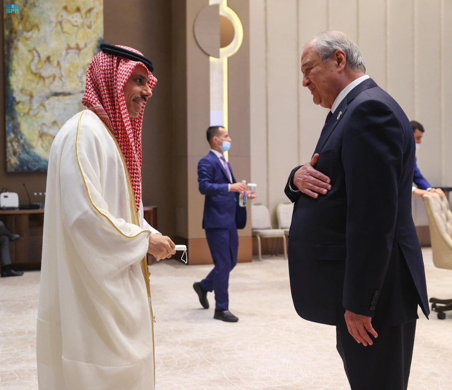 الأمير فيصل بن فرحان ووزير خارجية أوزبكستان يبحثان أوجه العلاقات بين البلدين وفرص الاستثمار الثنائي