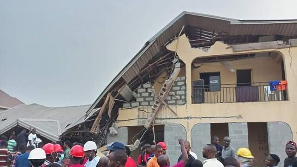 انهيار كنيسة على من فيها ومقتل وإصابة العشرات في نيجيريا